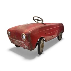 M 484 APO vintage red pedal car by Triang, 1960’s