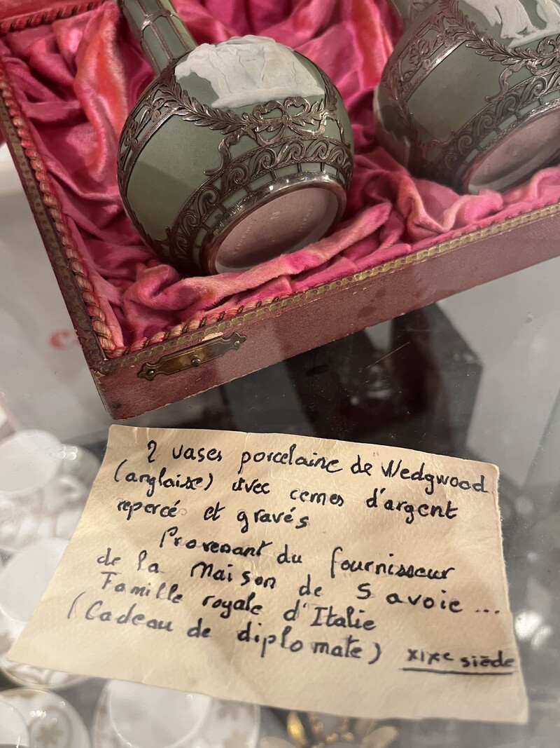 M 488 APO pair of Wedgwood vases with silver, diplomatic gift, Italy XIX century 