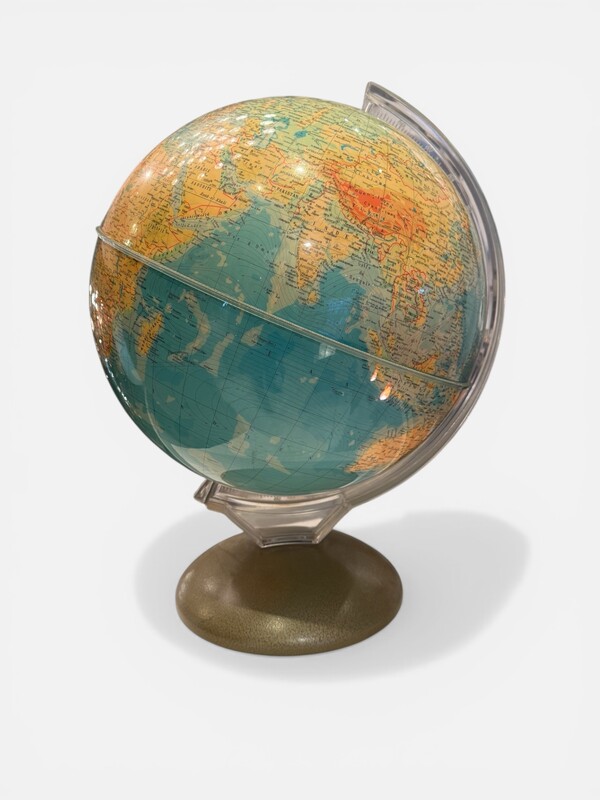 M 518 AG lighting plastic globe by illumina ‘60