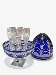 M 522 APO champagne set composed by an blue crystal egg with 6 clear crystal glasses, Cristal de Lorraine 