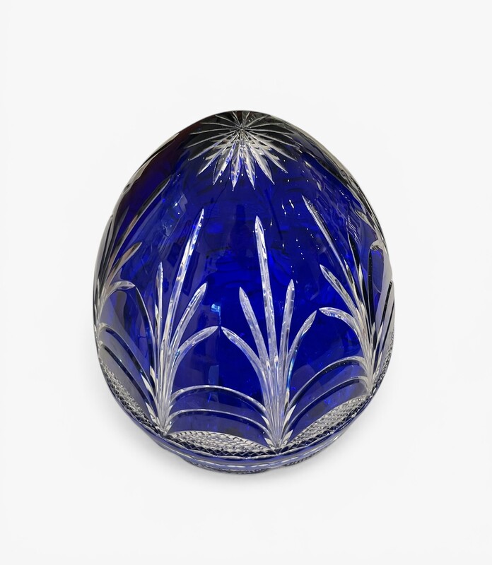 M 522 APO champagne set composed by an blue crystal egg with 6 clear crystal glasses, Cristal de Lorraine 