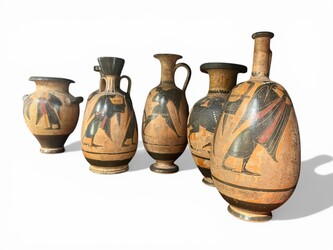 M 526 MH set of 6 antiques style ceramic vases 