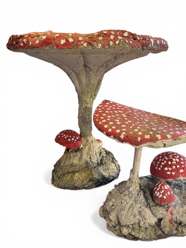 M 527 YD concrete decorative mushrooms