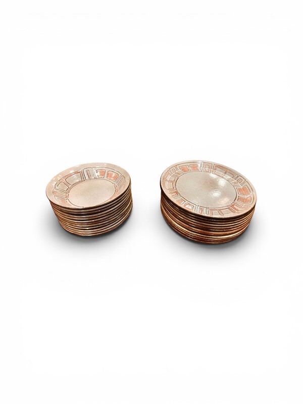 M 548 French earthenware Niderwiller, model « Maillé » ,33 pieces :20 dining plates,12  soup plates and a salad bowl