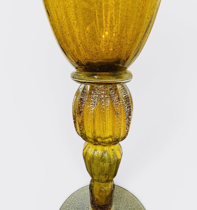 M 550 AG rare and huge Murano Ambre Vase circa 1960 att. Barovier and Toso