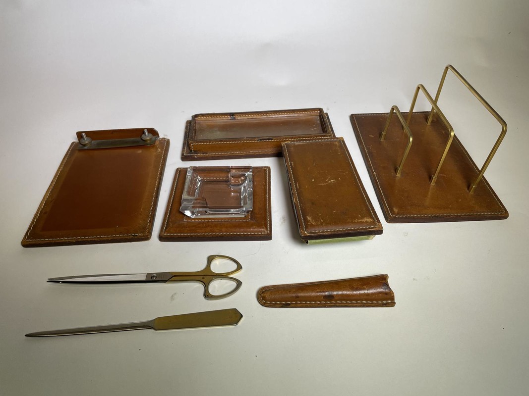 M 622 artys set bureau DELVAUX cuir circa 1980 7 pieces