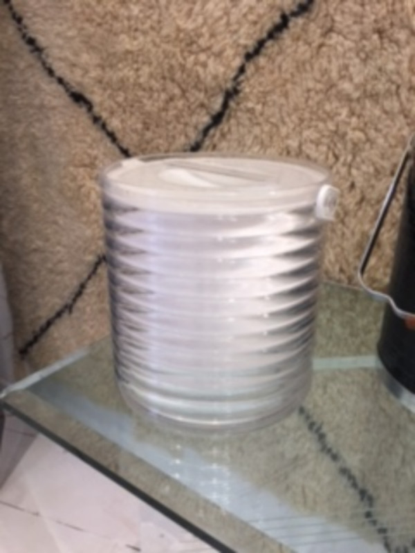 M 652 AV ice buckets