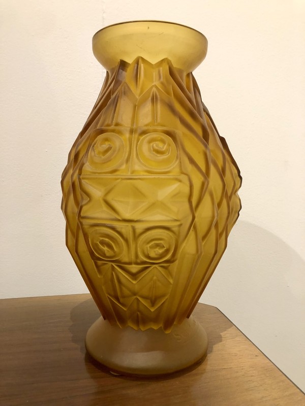 M 684 AG Art Deco vase by Henri Heemskerk, Scailmont