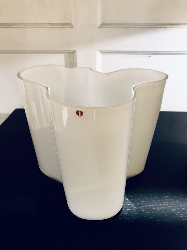 M 698 YD Alvar Aalto Vase, Iittala, Finland 