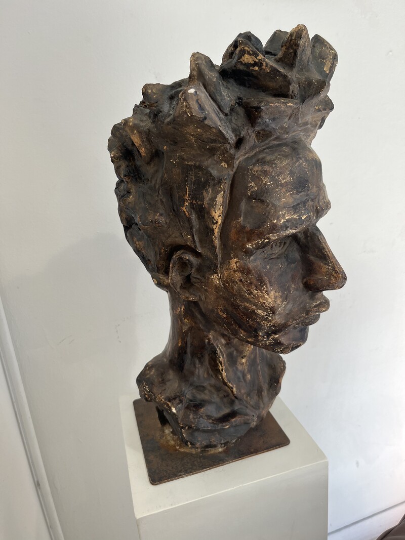 M 784 AV signed plaster sculpture 