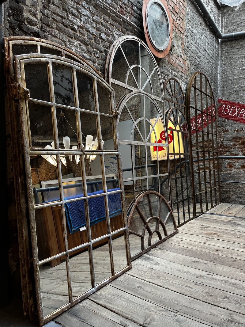 M 793 DP large selection of industrial mirrors 