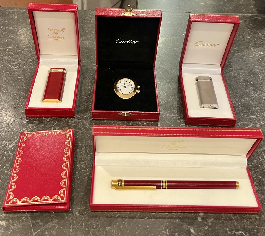 M 822 AV set of 4 items by Cartier with boxes and certificate 