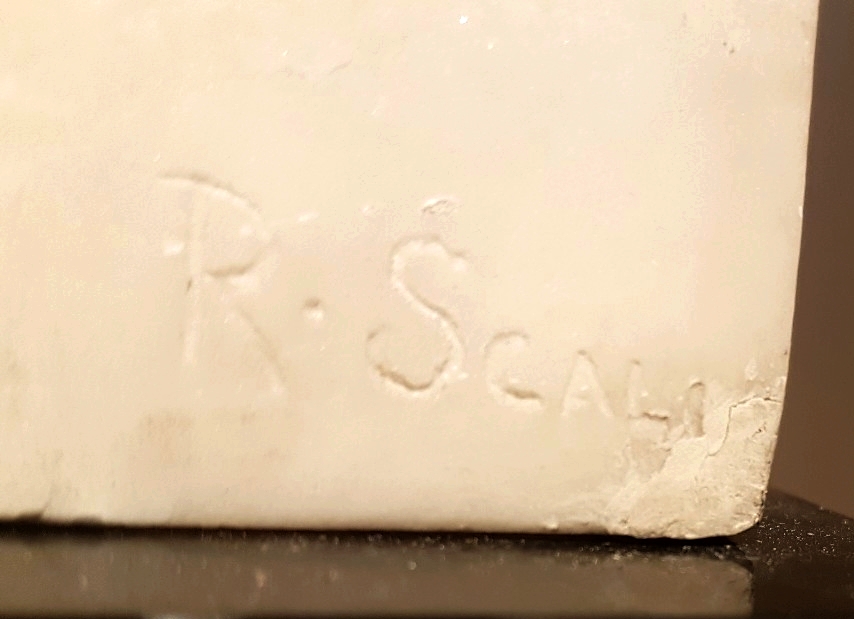 M 828 JC Marble table sculpture Italy 1930s