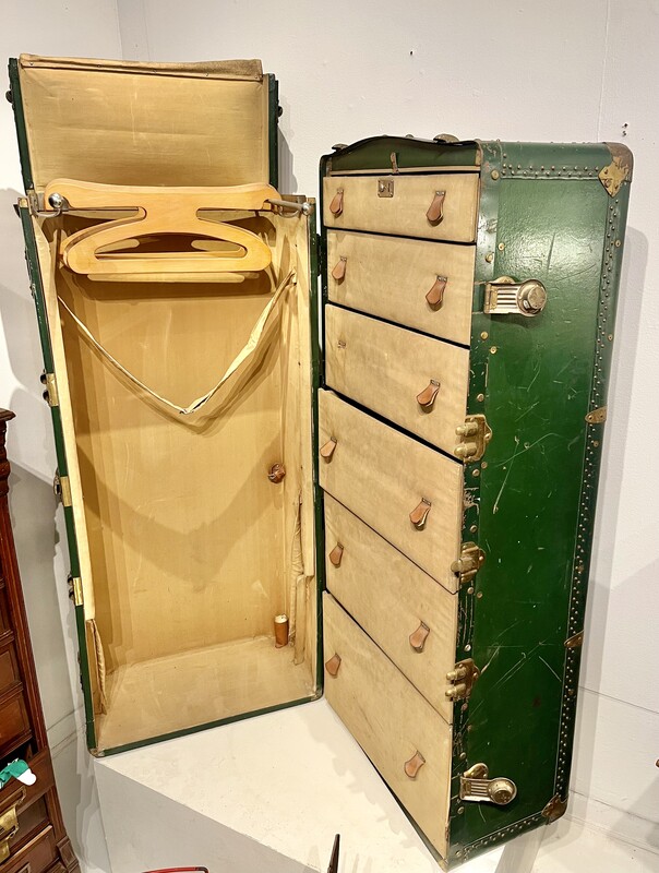 M 842 APO vintage clothes trunk