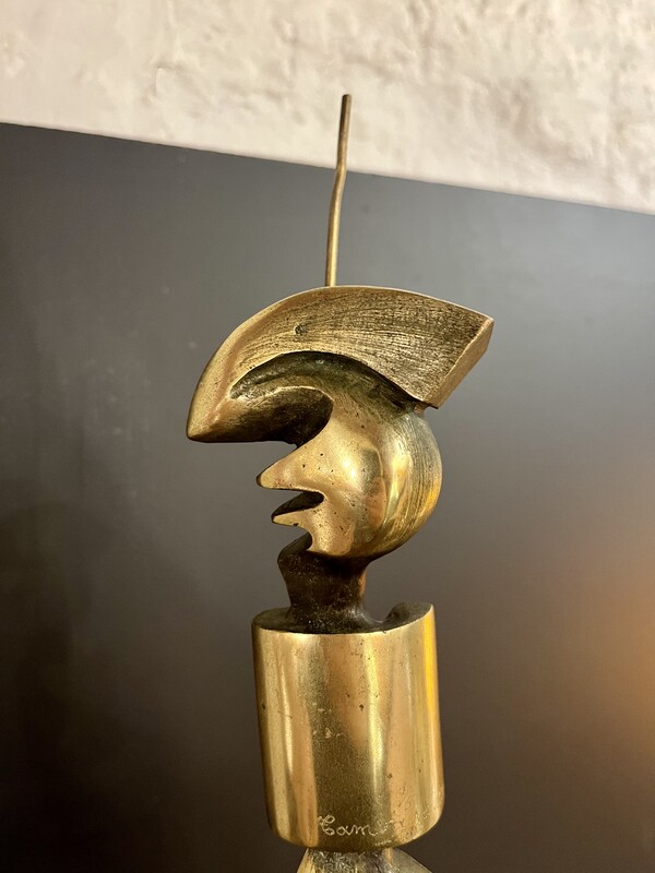 M 852 TH guerrier bronze by Tamba Ndembé