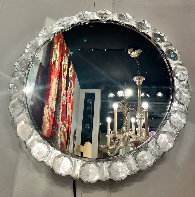 M 928 YD round mirror with Diamond glass frame 