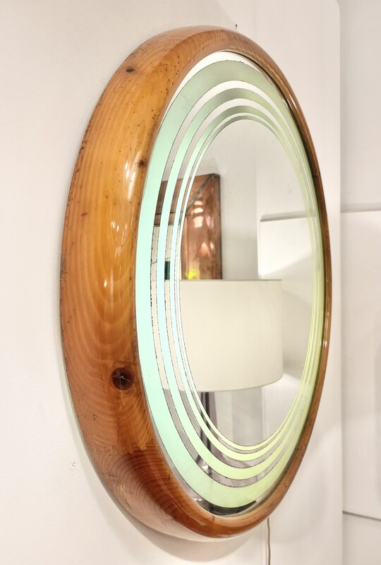 M 931 JFC round mirror, circa 1950