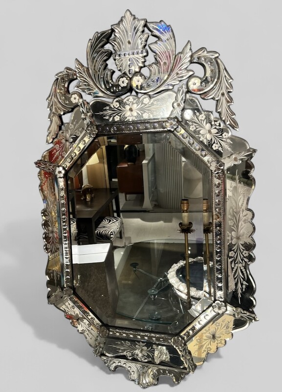 M 935 YD venitian mirror 