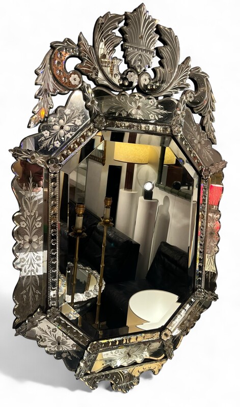M 935 YD venitian mirror 