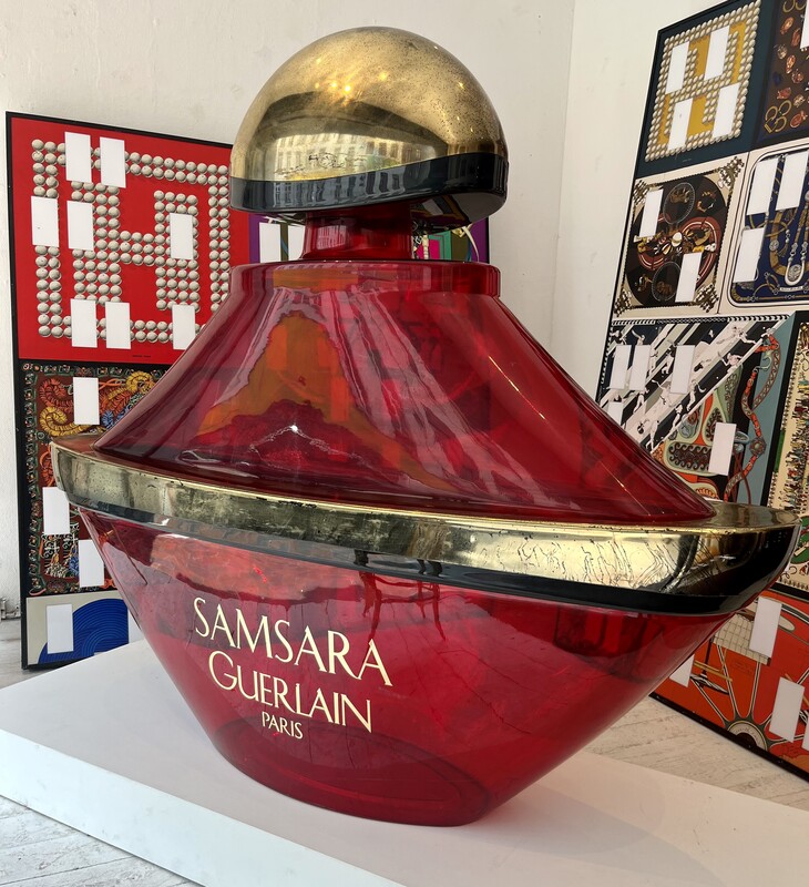 M 997 JFC Factice Giant Flacon Collection Vintage, 1980’s