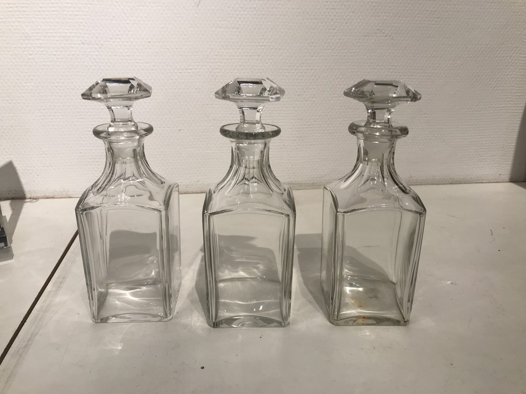 M60 artys cave a liqueur Jacques Adnet 1930