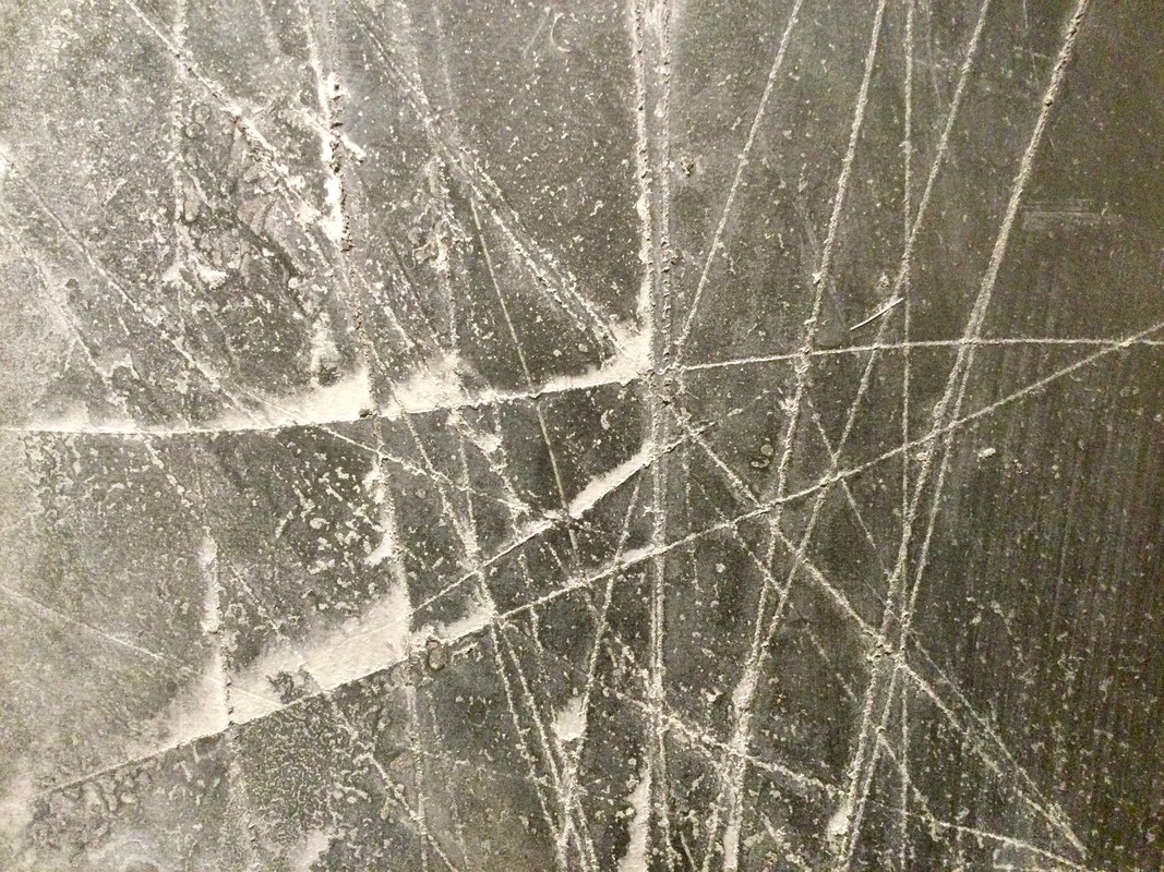 P 93 AS Jean Pierre Hock (1931-2012). « Neutrons Protrons » circa 1964 huile sur panneau , papier marouflé 