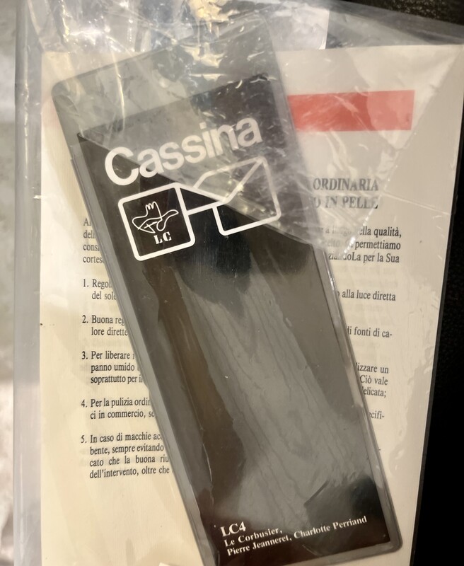 S 087 JB LC4 Chaise-Longue 1980-90s Cassina - Nr. 50238 Design in 1928 by Le Corbusier, Pierre Jeanneret & Charlotte Perriand Accompanied by the Cassina Authenticity Certificate