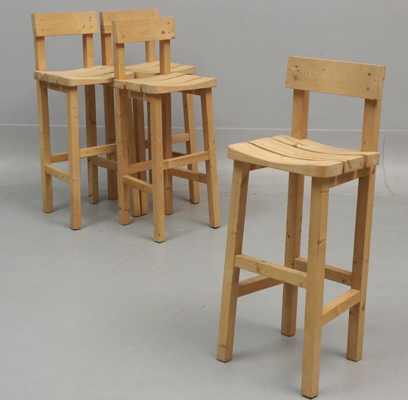 S 089 DAN set of pine stools 