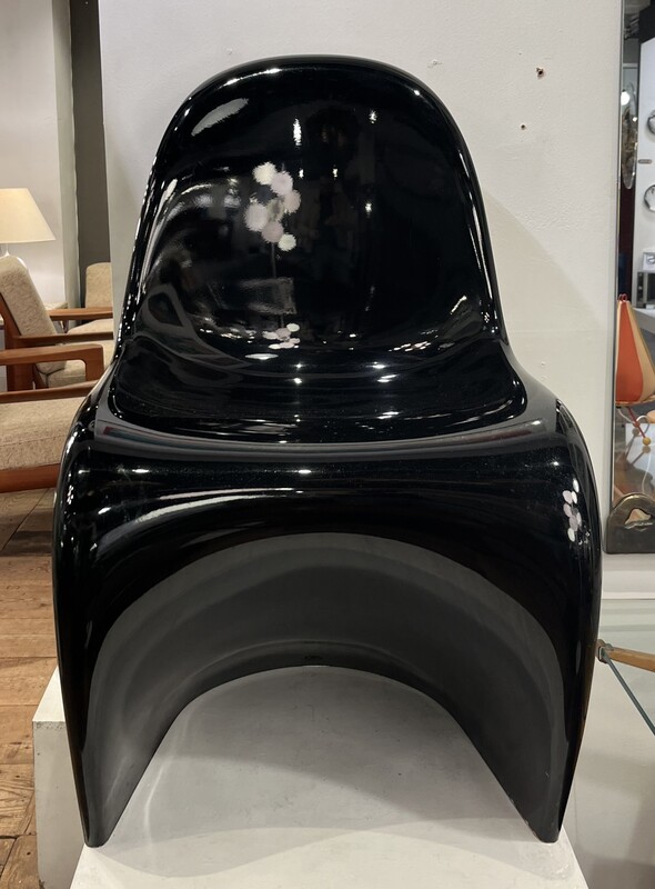 S 134 RS Verner Panton black chair 