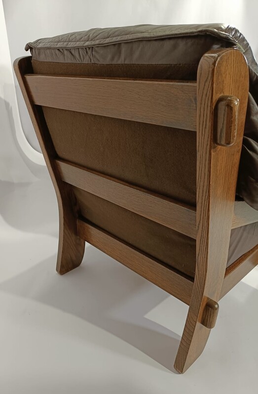 S 224 YO pair of brown leather and wood armchairs, 1970’s