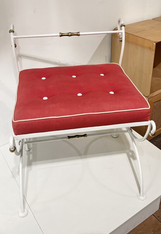 S 229 RP white and red seat, wrought iron 