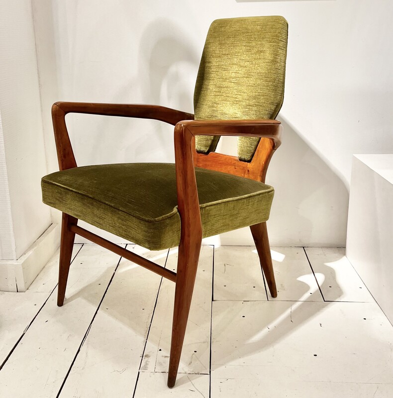 S 236 OB Italian wood and green velvet armchair 