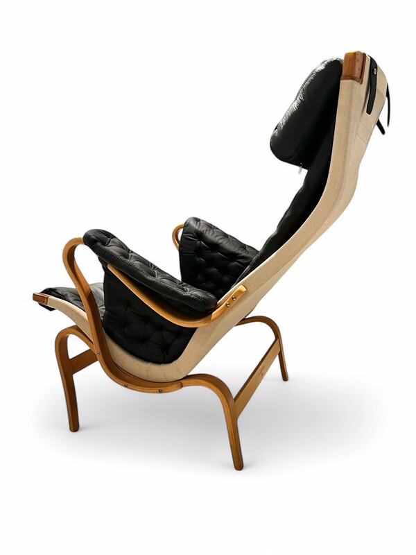 S 249 JB Pernilla Chair, Design by Bruno Mathsson for DUX, Sweden, 1970s New leather cushions