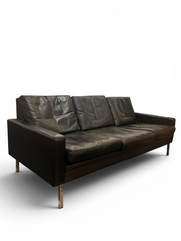 S 258 JC black leather 3 seats sofa
