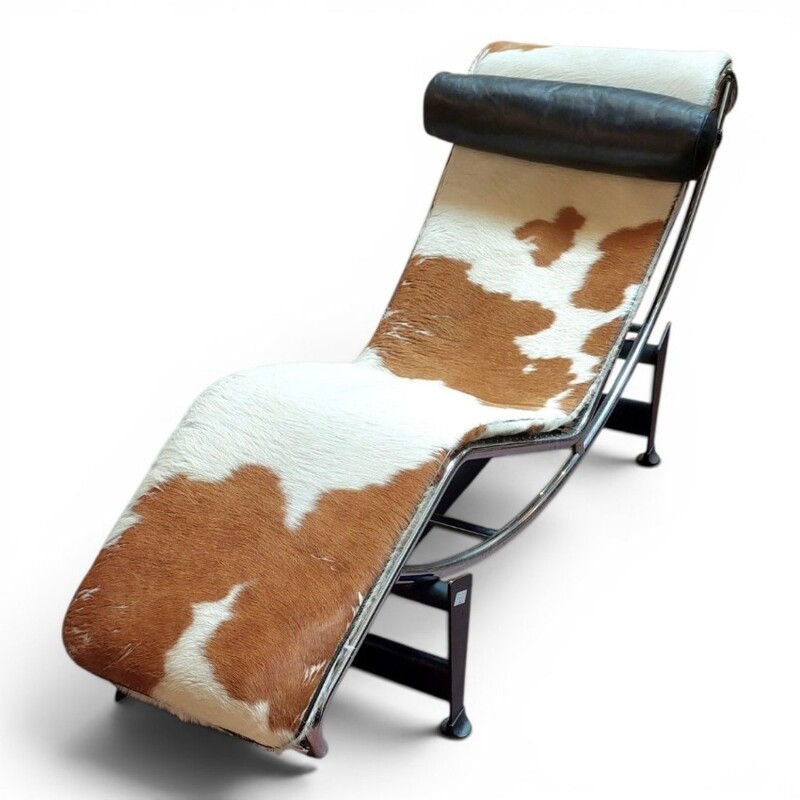 S 265 JC LC4 Lounge chair by Le Corbusier, nummered edition for Cassina