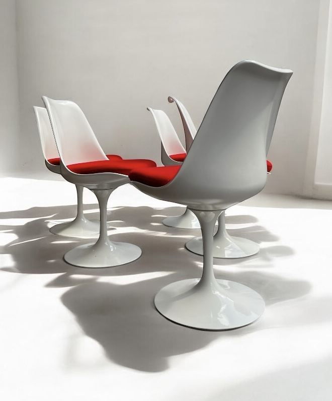 S 267 AV/AG set of 6 Eero Saarinen tulip chairs, Knoll Edition 