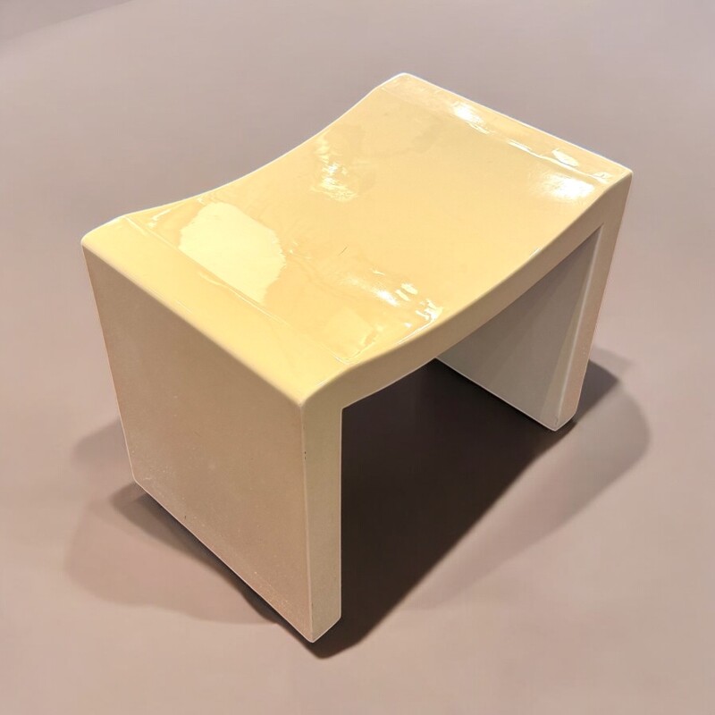 S 274 AG Fare Bench in white résine by Jean-Claude Dresse Ça 1980