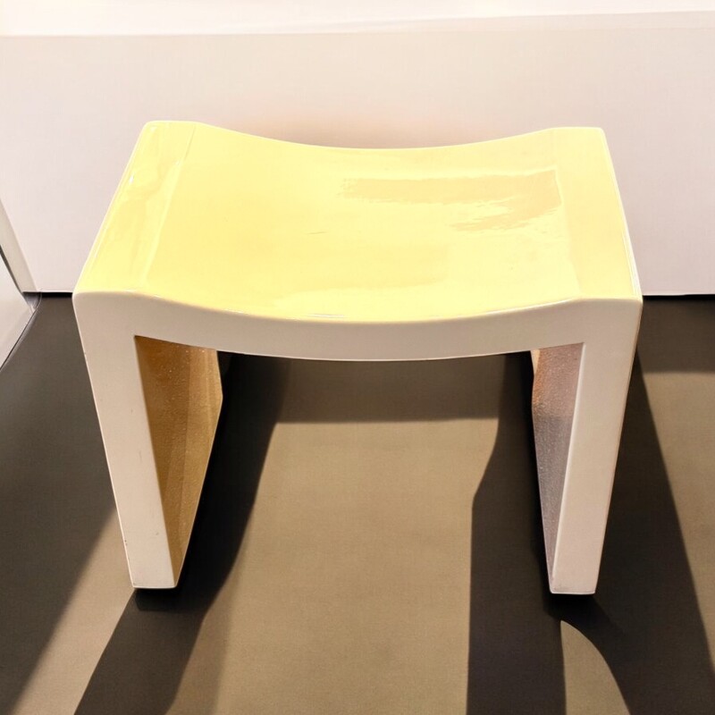 S 274 AG Fare Bench in white résine by Jean-Claude Dresse Ça 1980