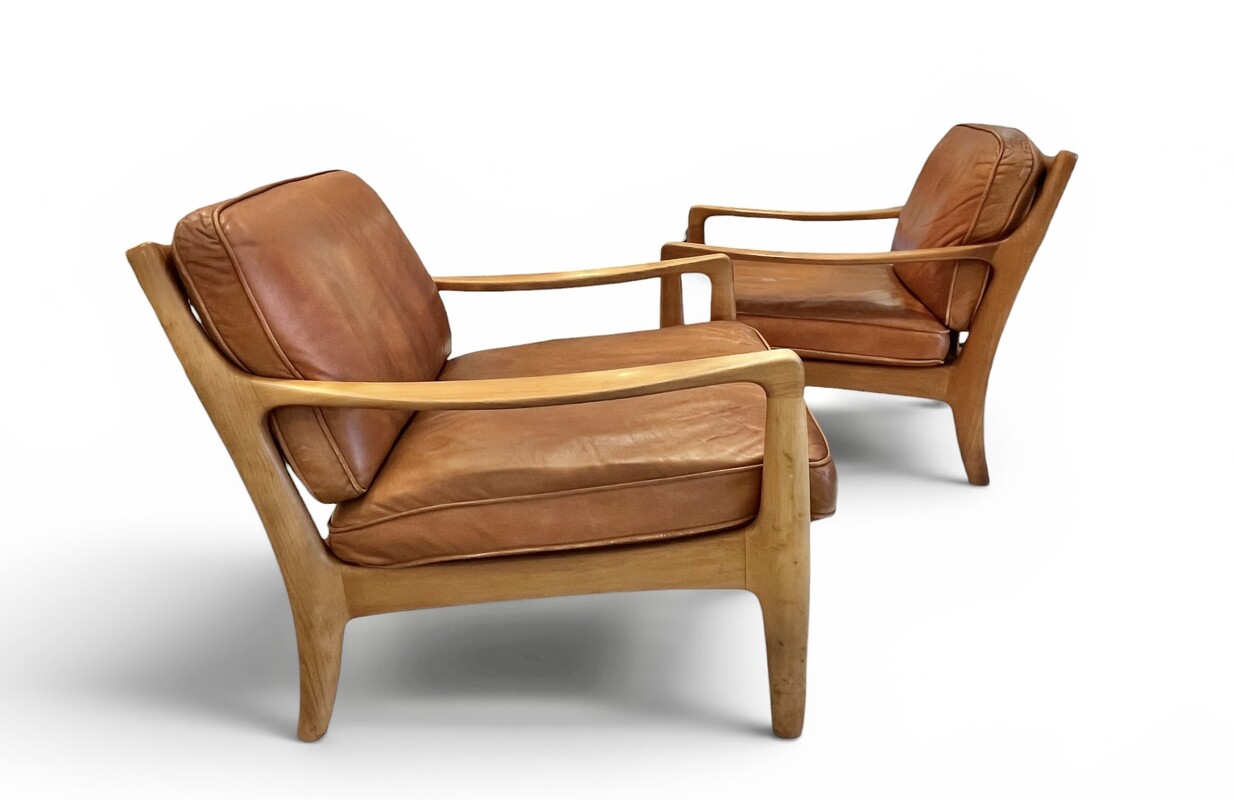 S 287 AG pair of cognac leather armchairs