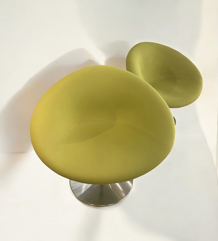 S 290 TH pair of green « globe » seats by Pierre Paulin for Artifort, circa 1980