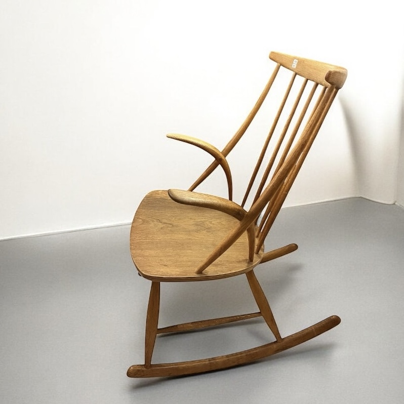S 298 DS scandinavian Rocking chair 