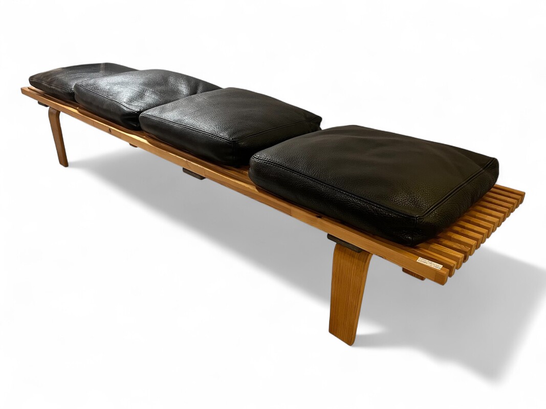S 306 GOT slatted bench by Eames 