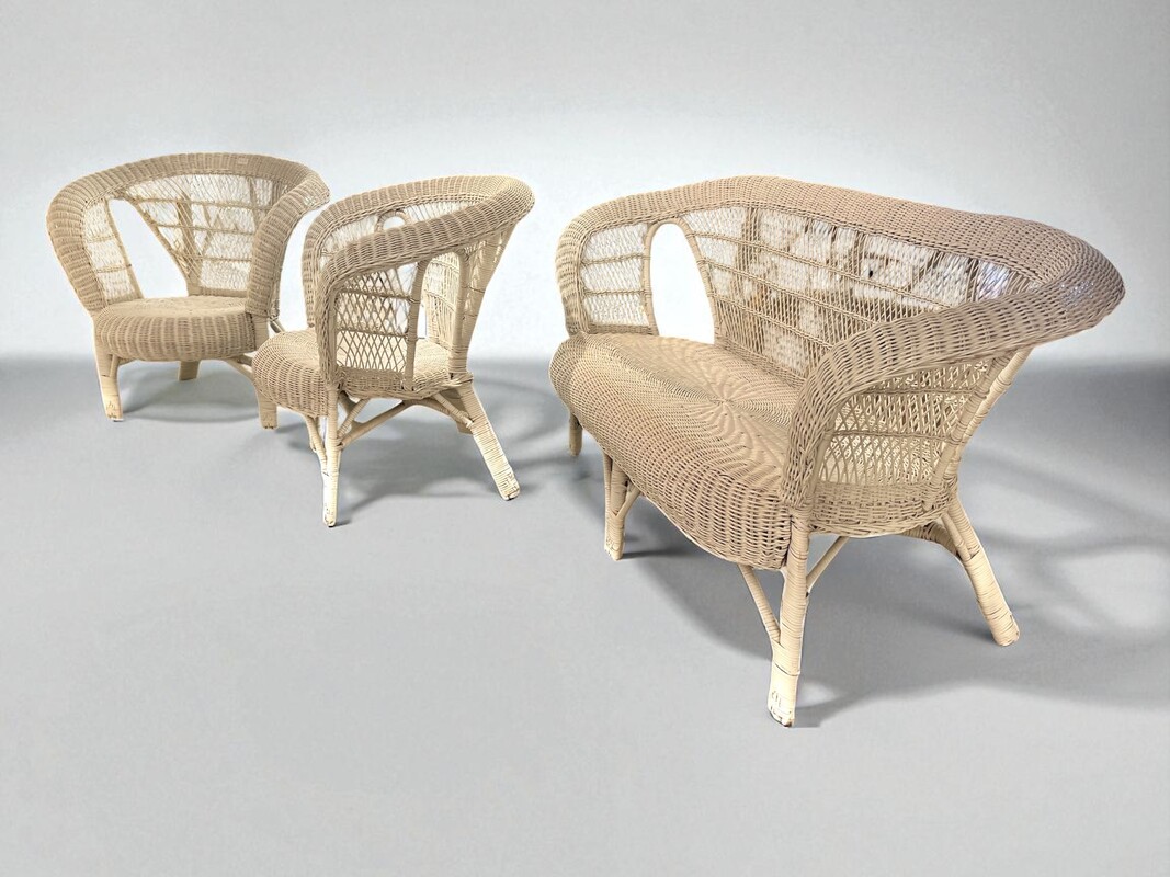 S 335 JFC rattan set composed by 2 armchairs and a sofa 