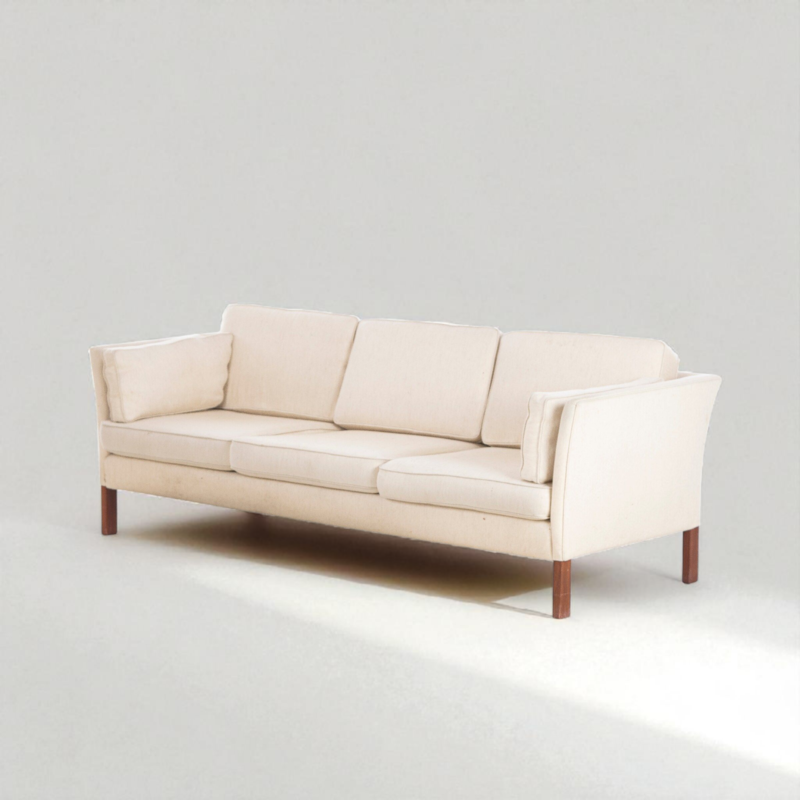 S 345 JC Three-seater freestanding sofa upholstered in light greige wool, by Erik Jørgensen