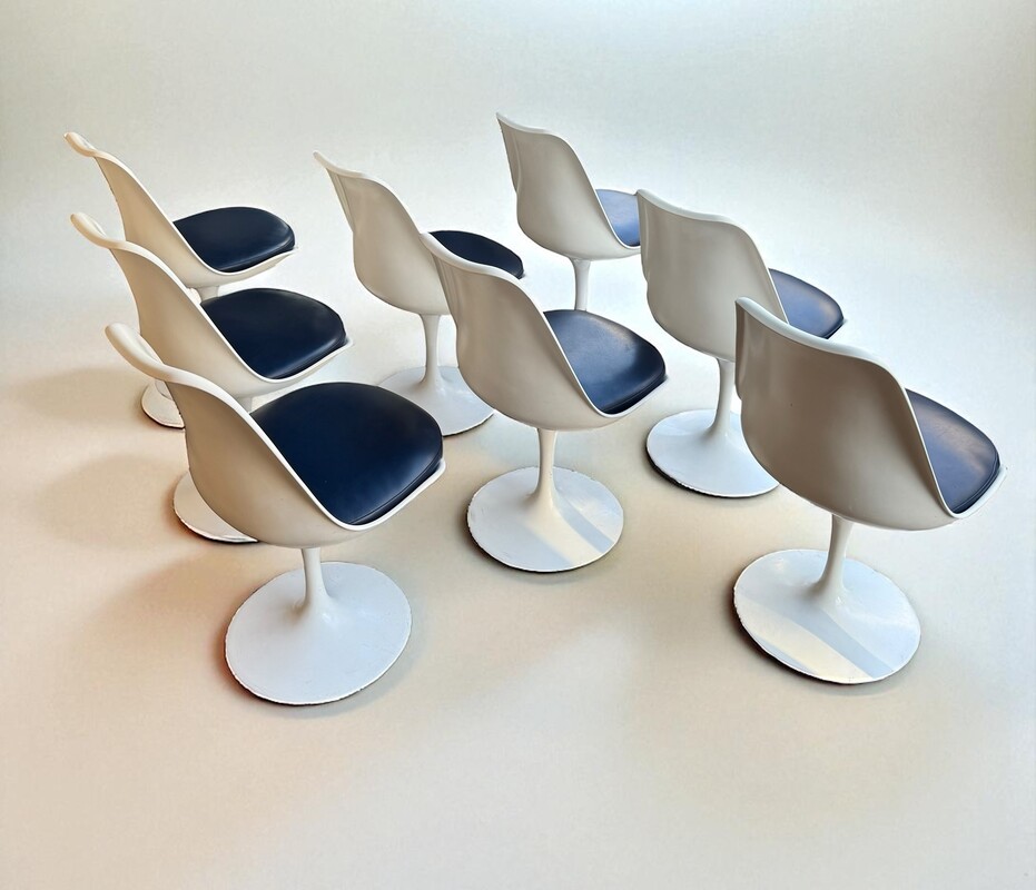 S 357 AV set of 8 Tulip Chairs by Eero Saarinen, Knoll Edition 