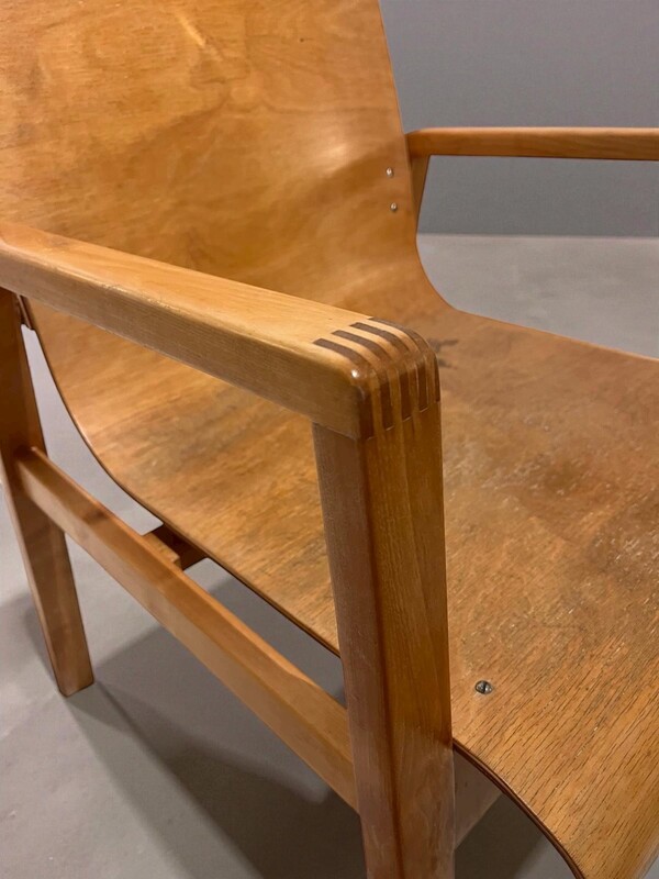 S 364 DAN plywood chair by Alvar Aalto 