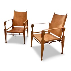 S 387 SC Pair of scandinavian leather and wood safari chairs 