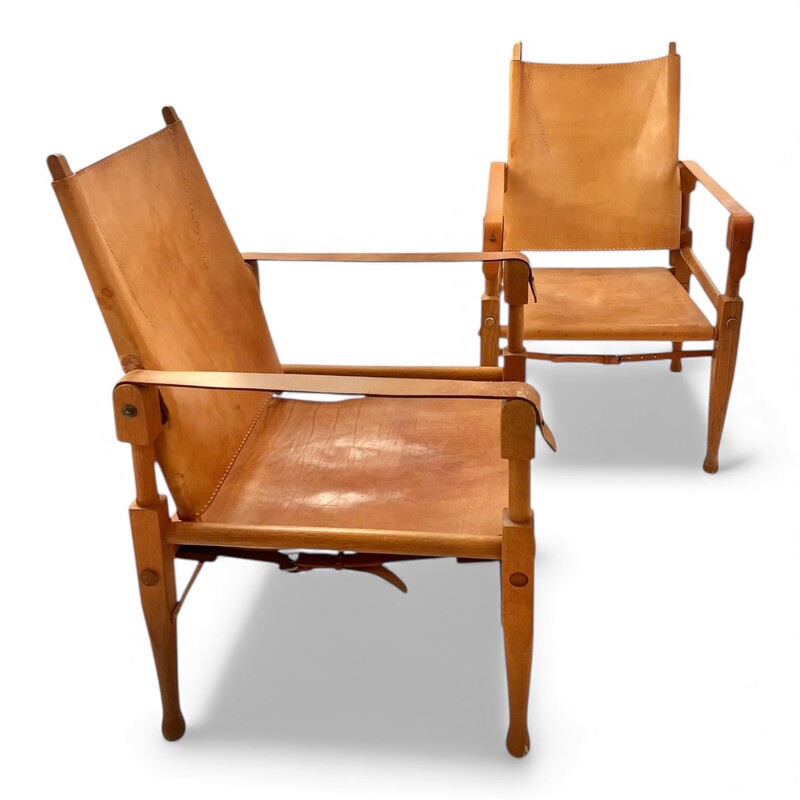 S 387 SC Pair of scandinavian leather and wood safari chairs 