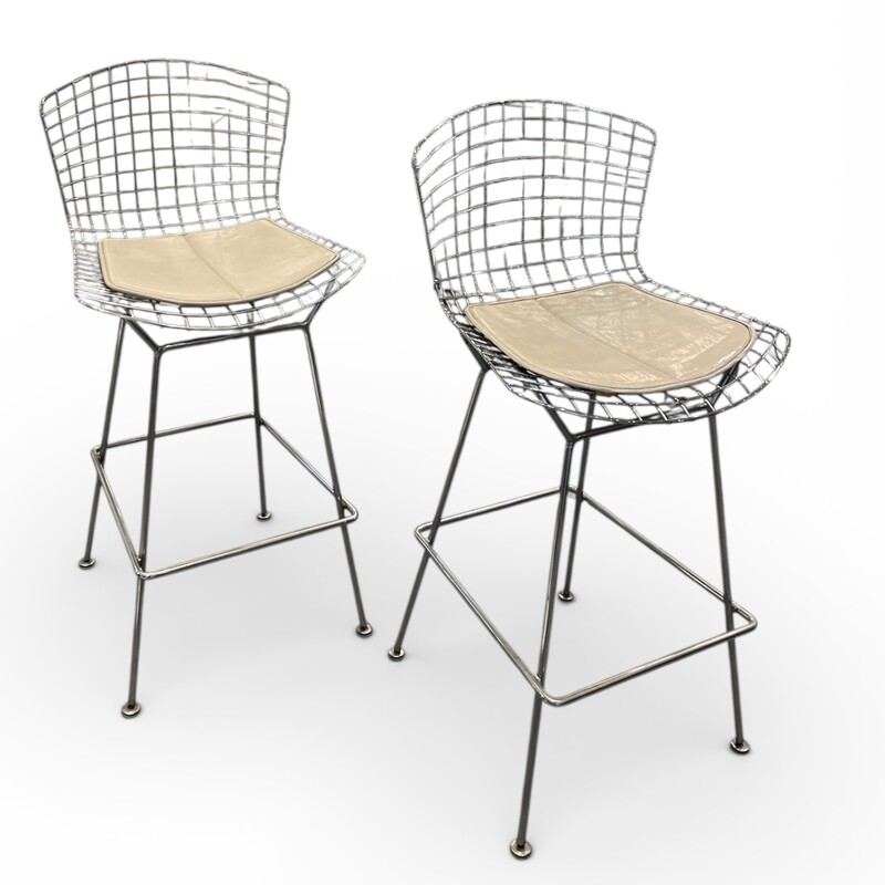 S 402 APO pair of bar stools by Bertoia