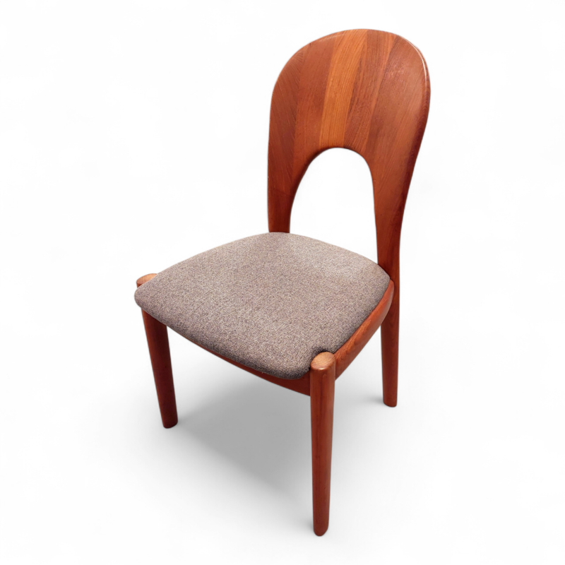 S 502 JC Set of 6 solid teak chairs, new upholstery, by Niels Koefoed, Denmark